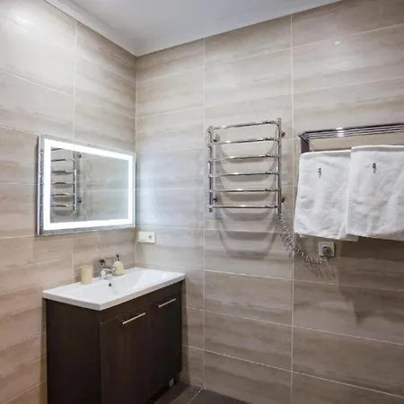 Khreshchatyk Apart Hotel 911 Kyiv Exterior photo